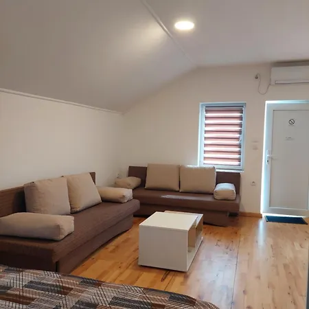 M&m Apartment